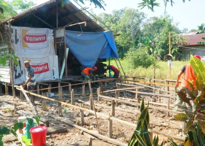TMMD Ke-129 Hadirkan Hunian Lebih Kokoh, Satgas Pasang Tiang Gelagar RTLH Bapak Masrani