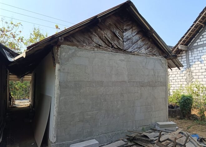 Tahap Demi Tahap RTLH Rumah Ibu Saelah Terus Rampung, TMMD Ke-129 Kodim 0813/Bojonegoro Wujudkan Hunian Layak*