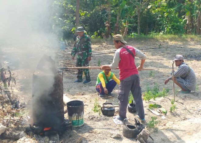 Pembakaran Aspal Jadi Tahapan Penting Pembangunan Sasaran Fisik TMMD Ke-129 Kodim 0813/Bojonegoro
