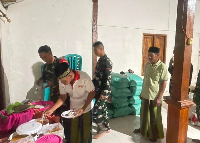 Hangatnya Sambutan Warga, Satgas TMMD Ke-129 Kodim 0813/Bojonegoro Makan Malam Bersama Pak RT Sukadi