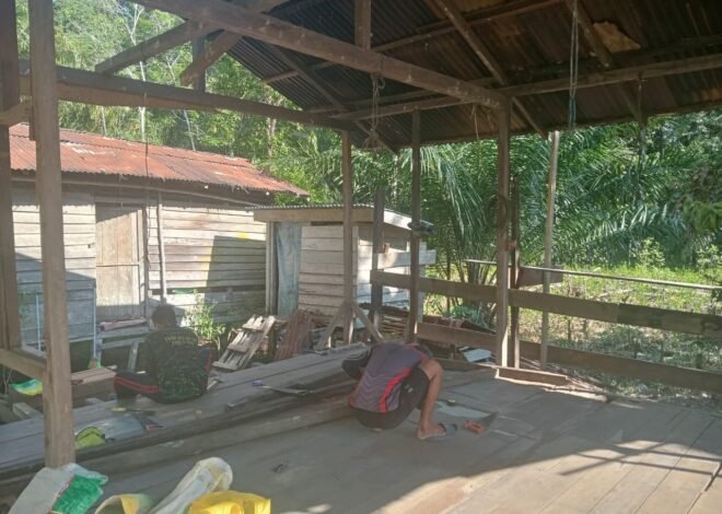 Pembangunan Dimulai, Satgas TMMD Kodim 1206/Putussibau Wujudkan Hunian Layak untuk Ibu Marsiana