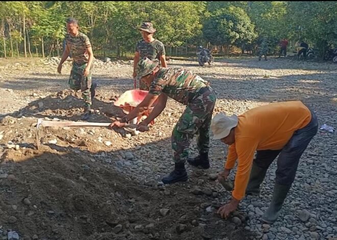 Kebersamaan Satgas TMMD dan Warga Awali Pembangunan Fasilitas Sanitasi di Dayah Babul Ula