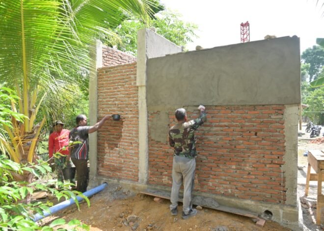 Gotong Royong Satgas TMMD dan Warga Percepat Penyelesaian MCK di Lingkungan Dayah