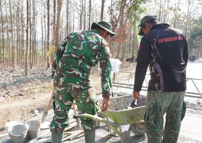 Sahabat Setia di Lapangan”: Arko dan Alat Pertukangan Jadi Saksi Bisu Keringat Satgas TMMD ke-129 Kodim 0812/Lamongan di Desa Tlemang