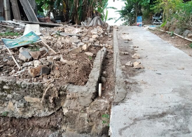 Satgas TMMD Ke-129 Kodim 0410/KBL Percepat Pembangunan Jalan Rabat Beton dan Renovasi Mushola Baitul Saudah Demi Meningkatkan Kesejahteraan Masyarakat