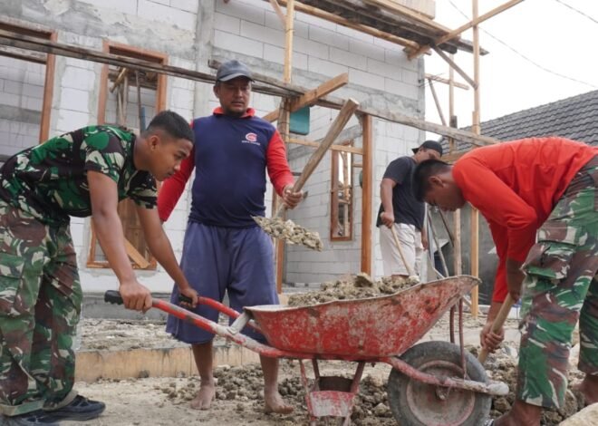 Gotong royong tanpa batas: satgas TMMD ke 129 kodim urug pondasi teras Rumah pak Bayu