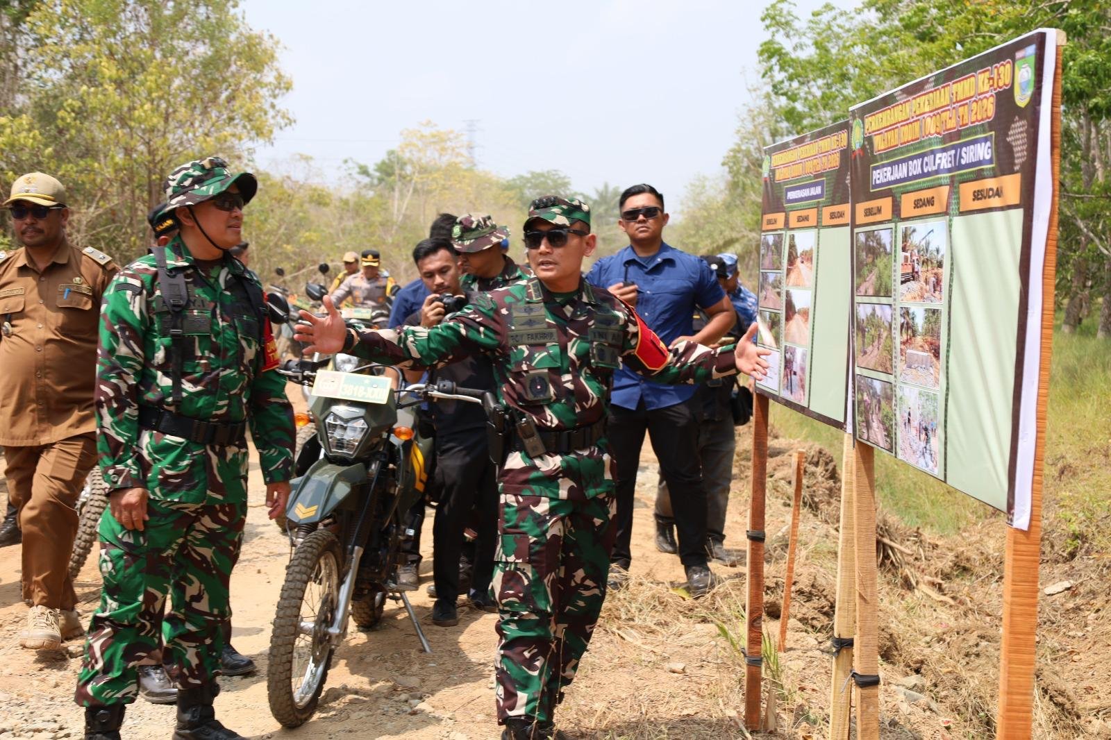 Evaluasi Pembangunan TMMD ke-130 oleh Dandim dan Bupati Tanah Laut di Karang Rejo