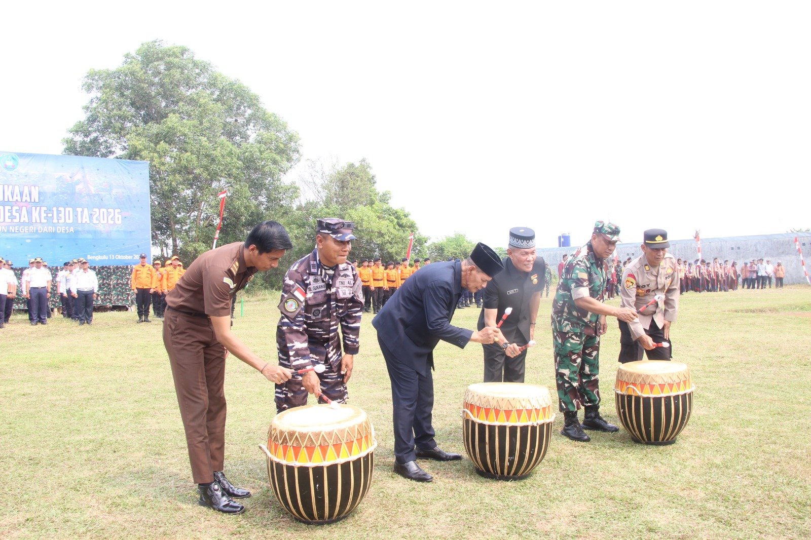 Penguatan Kemanunggalan TNI dan Warga Melalui TMMD di Kandang Limun