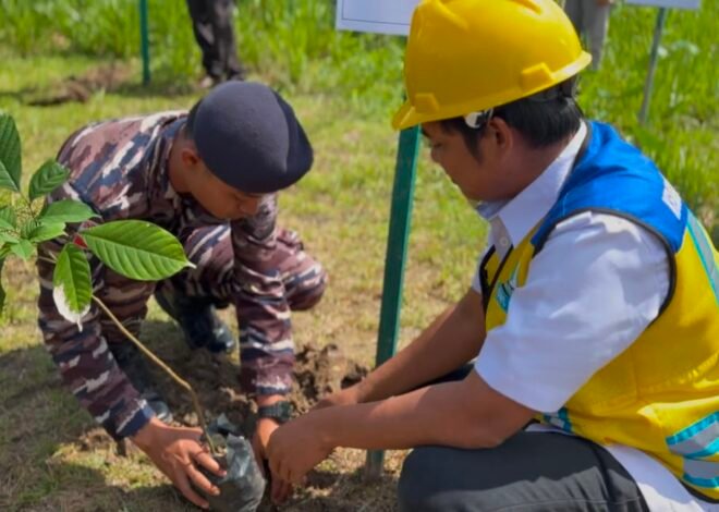 Tanam Pohon Buah di Embung Lapri, TMMD Ke-129 Perkuat Ketahanan Wilayah Melalui Ketahanan Pangan Berkelanjutan