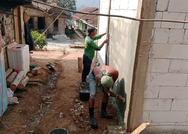 Satgas TMMD Ke-129 Kodim 0608/Cianjur Percepat Pemasangan Hebel Demi Rampungkan Rutilahu Bapak Burhanudin