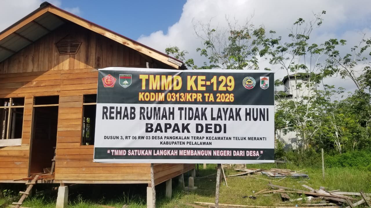 Meski Terkendala Bahan Material,Pembangunan RTLH Rumah Pak Dedi di Desa Pangkalan Terap Capai Progres 70 Persen