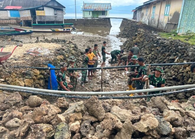 Kumpulkan Material Batu, Satgas TMMD Ke-129 Kodim 1311/Morowali Percepat Pekerjaan Rabat Jalan di Desa Polewali