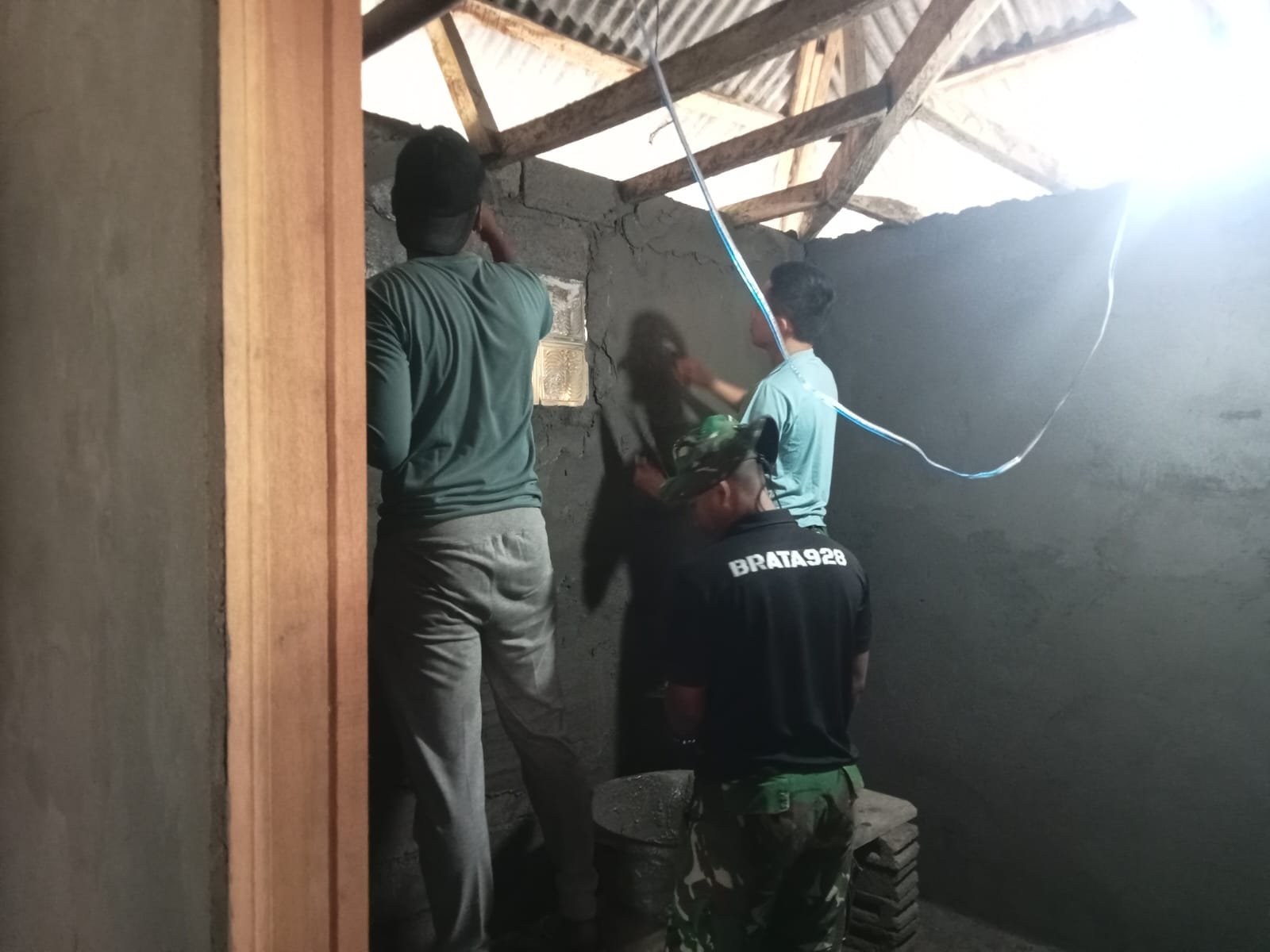 Cuaca Cerah Dimanfaatkan Satgas TMMD Ke-129 Kodim 1626/Bangli Percepat Sasaran Fisik