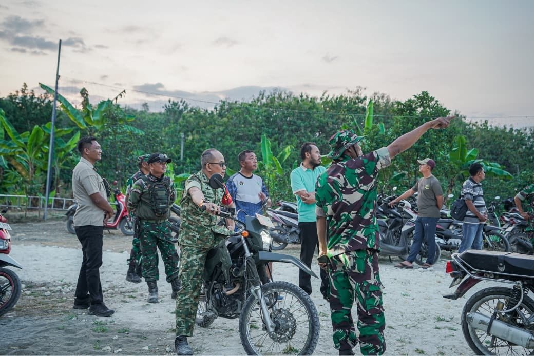 Lapangan Karya TMMD Jadi Saksi, Senyum Dansatgas Mengembang Lihat Keseruan Voli Pemuda dan Prajurit