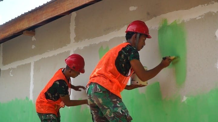 RTLH Bapak Walianto Masuki Tahap Finishing, Satgas TMMD Ke-129 Mulai Pengecatan
