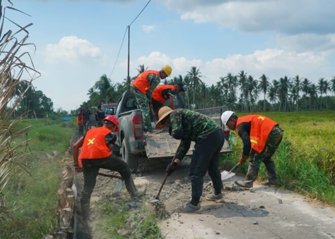 Gotong Royong Jadi Kekuatan Utama Peningkatan Becros Jalan TMMD Ke-129