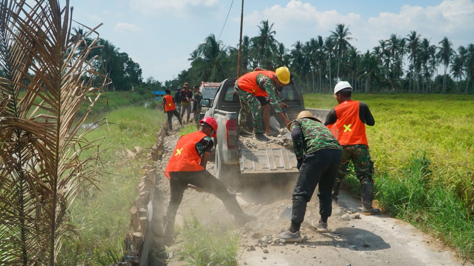 Jalan 1,2 Kilometer TMMD Ke-129 Dipersiapkan Dongkrak Perekonomian Warga Bandaraya
