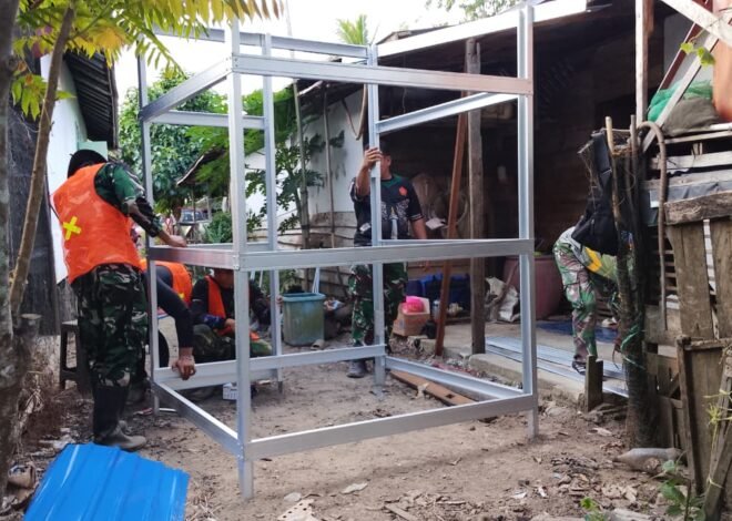 Bahu-Membahu Demi Pola Hidup Sehat, Satgas TMMD Ke-129 dan Warga Desa Bandaraya Rakit Rumah MCK