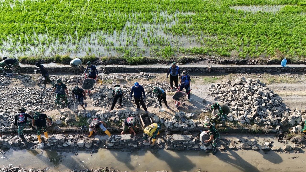 Masuki Hari Ke-11, Pembangunan Jalan Tani TMMD Ke-129 Kodim 1404/Pinrang Capai 48 Persen
