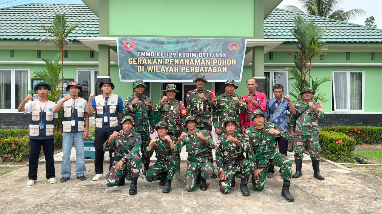 Warga Liang Bunyu Antusias dan Bangga Diajak Tanam Pohon di Puncak Patok Batas Negara