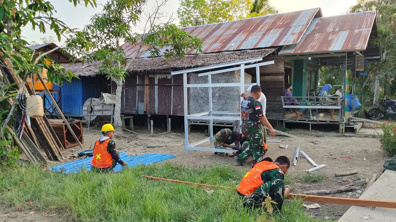 Miliki MCK Layak, Ibu Siti Jahrah Bersyukur Atas Kepedulian Satgas TMMD ke-129