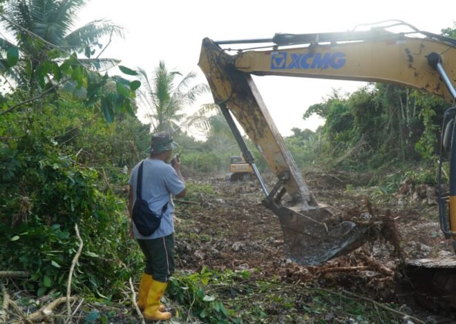 Alat Berat Terus Bekerja, Pembukaan Jalan Penghubung Kepulauan Umbele Capai Hari ke-13