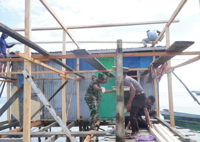 Pemasangan Rangka Kayu RTLH Ibu Samsia di Desa Umbele Terus Dikebut