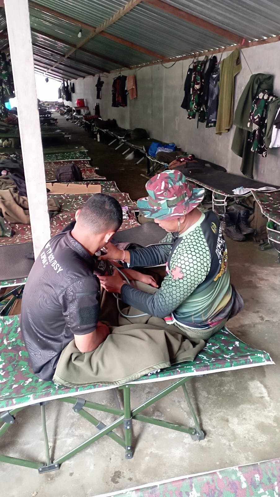 Dukung Kelancaran TMMD, Personel Kesehatan Satgas Kodim 1626/Bangli Selalu Siap Bertugas