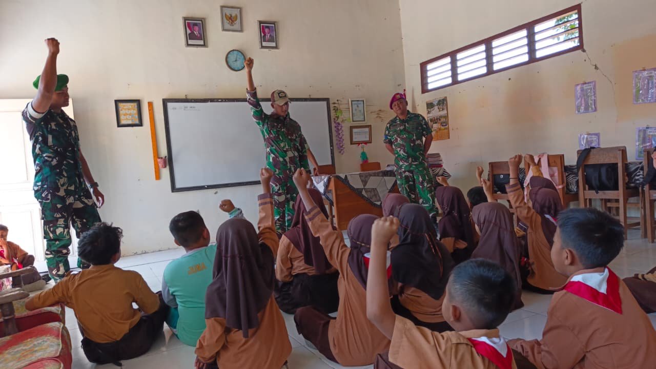 Siswa SDN 2 Tlemang Antusias Ikuti Wasbang Satgas TMMD 129, Guru Apresiasi Pembelajaran Kebangsaan