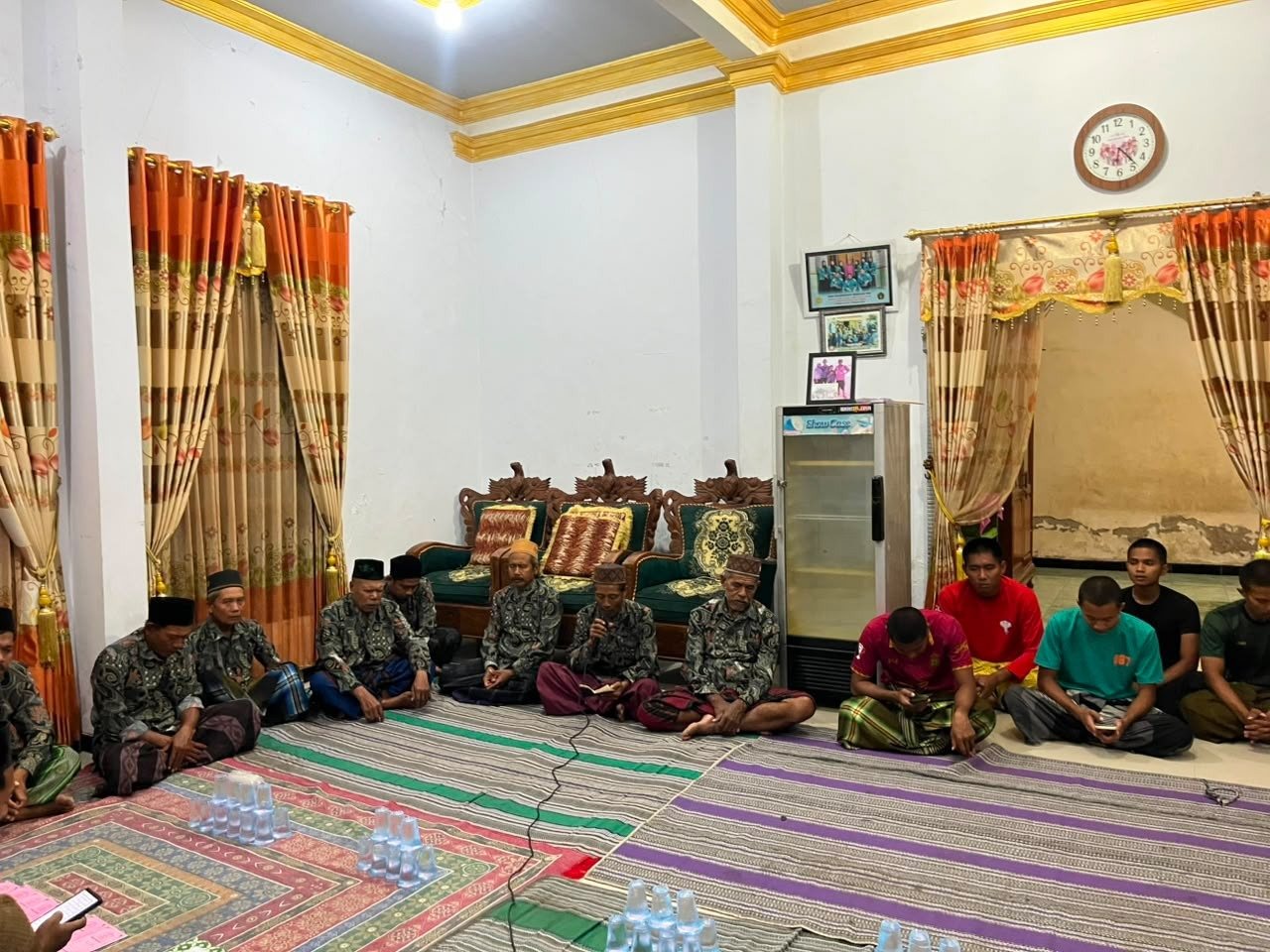 Lepas Penat Pembangunan, Satgas TMMD ke-129 Menyatu dalam Hangatnya Doa dan Tahlil Bersama Warga Tlemang