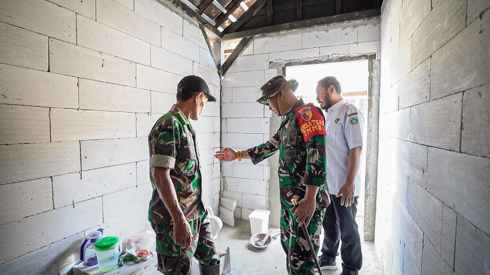 Kepedulian Warga Warnai TMMD ke-129, Hidangan Hangat dan Gotong Royong Iringi Pembangunan Desa