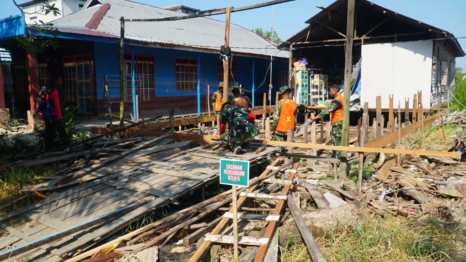 Tahap Pondasi RTLH TMMD Jadi Awal Wujudkan Hunian Layak bagi Ibu Rini