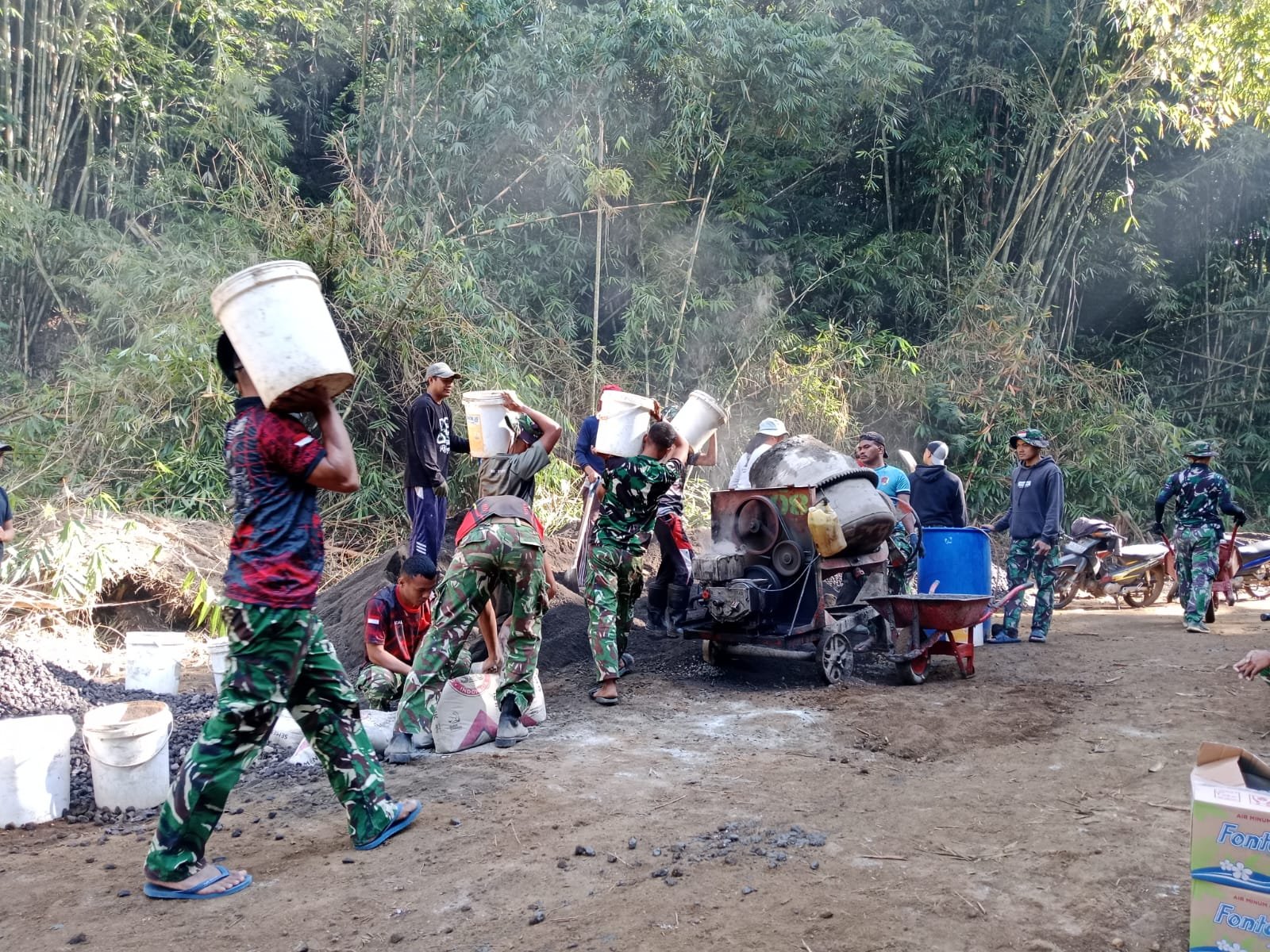 Pengerjaan Rabat Beton TMMD Ke-129 Kodim 1626/Bangli Capai 47 Persen, Akses Warga Kian Terbuka