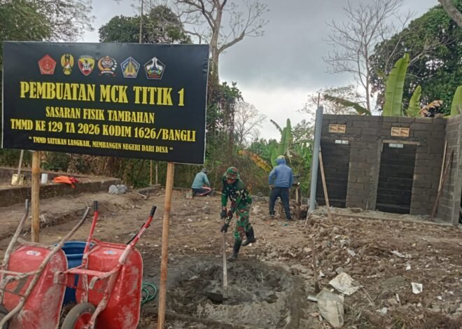 Gotong Royong Warnai Pengerjaan MCK TMMD Ke-129 Kodim 1626/Bangli di Desa Sekardadi
