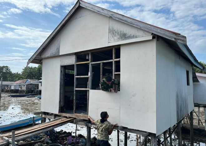 Pemasangan Kalsiboard Luar Tandai Kemajuan Renovasi RTLH Milik Ibu Salawiah di Desa Polewali