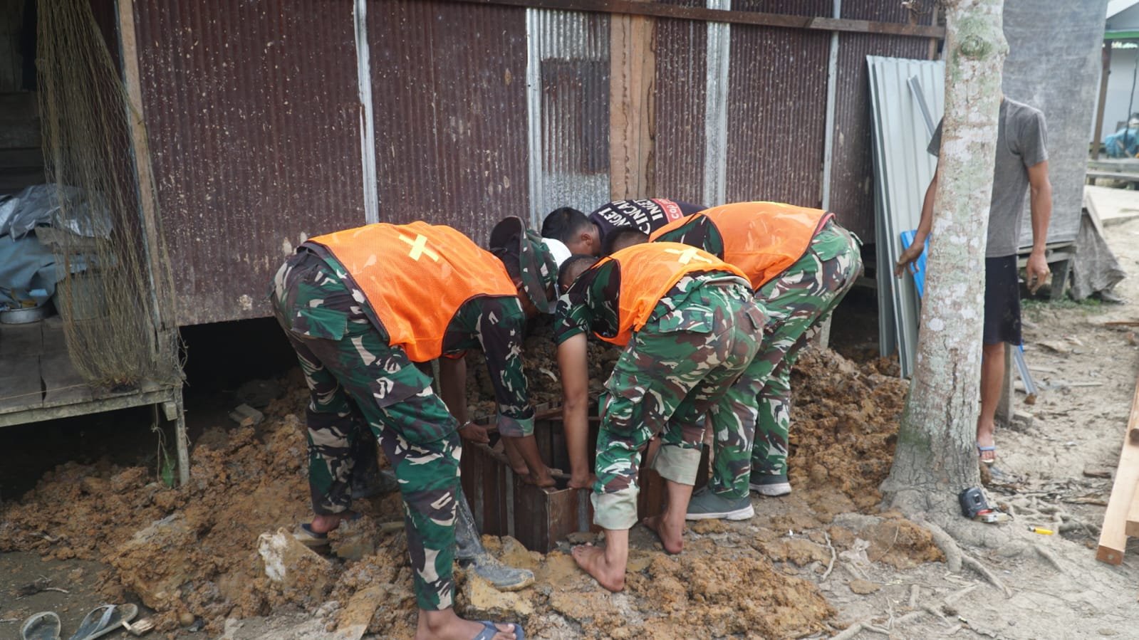 Pembangunan MCK TMMD Kodim 1011/KLK Tingkatkan Akses Sanitasi Sehat bagi Warga Desa Bandar Raya