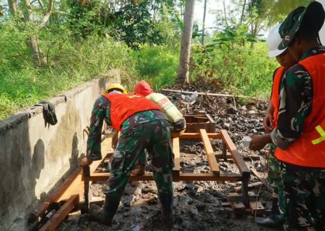 Gotong Royong Satgas TMMD dan Warga Warnai Pembangunan MCK Sasaran 5 di Desa Bandar Raya