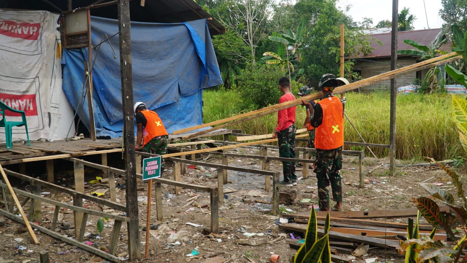 TMMD Reguler Ke-129 Kodim 1011/KLK Hadirkan Hunian Kokoh Lewat Pembangunan RTLH Milik Bapak Masrani