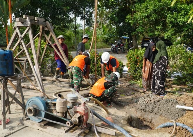 Kekompakan Satgas TMMD dan Warga Warnai Pembangunan RTLH Sasaran 5 Milik Ibu Rini