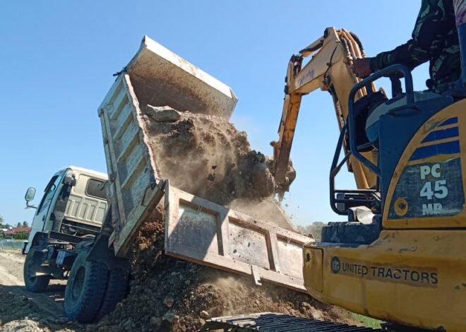 Truk Material Terus Berdatangan, Satgas TMMD Ke-129 Kodim 1404/Pinrang Percepat Pembangunan Jalan Tani