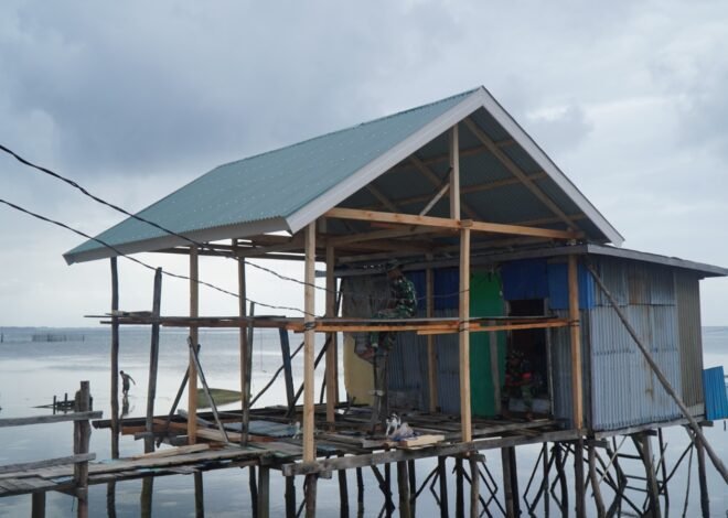 Renovasi RTLH Milik Ibu Syamsiah di Desa Umbele Rampungkan Pemasangan Atap Rumah