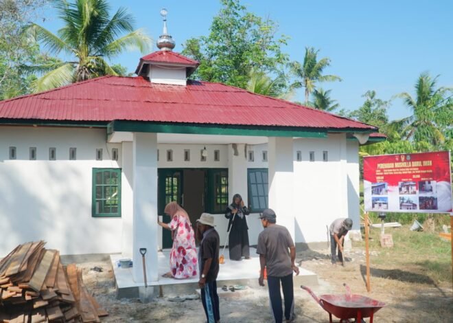 Gotong Royong Satgas TMMD dan Warga Percepat Penyelesaian Musholla Darul Iman