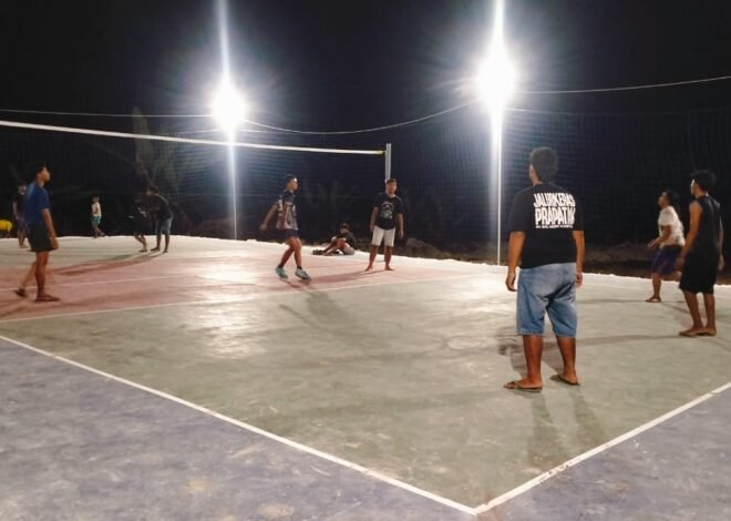 Karya Satgas TMMD 129 Hidupkan Malam: Pemuda Desa Tlemang Antusias Nikmati Lapangan Voli Baru