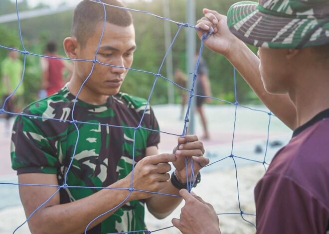 Fasilitas makin Lengkap, Satgas TMMD 129 Rampungkan Pemasangan Jaring Lapangan Bola Voli Desa Tlemang  ​