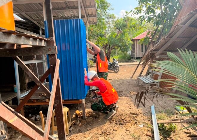Gotong Royong Satgas TMMD dan Warga Percepat Hadirnya MCK Layak untuk Ibu Siti Jahrah