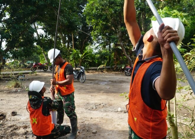 Satgas TMMD dan Warga Selesaikan Pengurasan Sumur Bor SAS 5 Demi Hasil Air Lebih Bersih