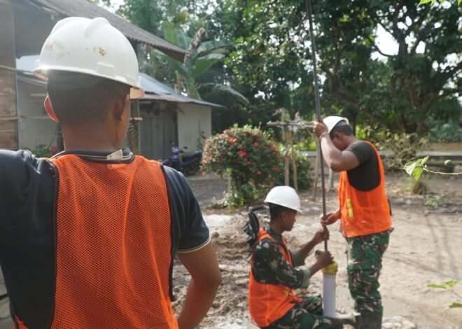 Semangat Gotong Royong Satgas TMMD dan Warga Percepat Penyelesaian Sumur Bor SAS 5