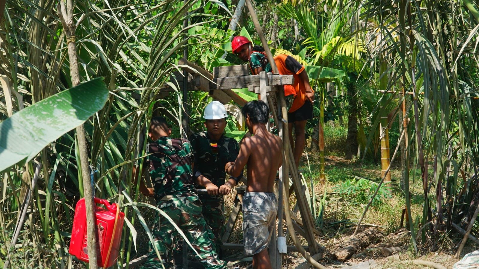 Penggalian Sumur Bor SAS 2 Jadi Langkah Awal Hadirkan Air Bersih bagi Warga Desa Bandar Raya