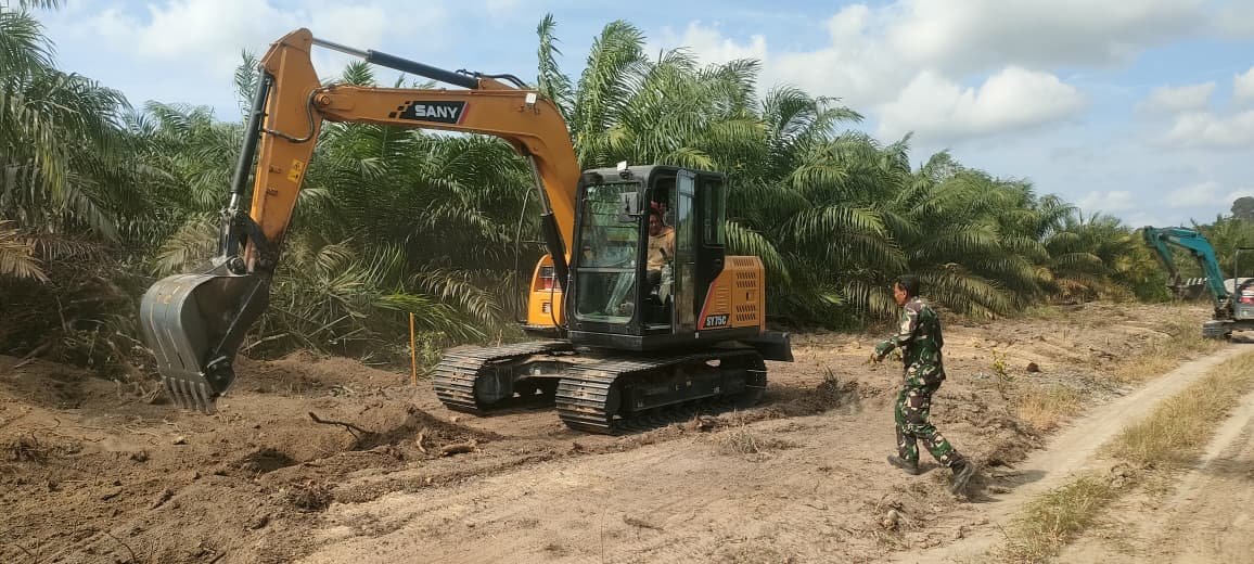 Pembukaan Jalan Penghubung 2 Desa dan 2 Kecamatan di Deniang Capai 88 Persen, TMMD 129 Kodim 0413/Bangka Target Rampung 3 Hari