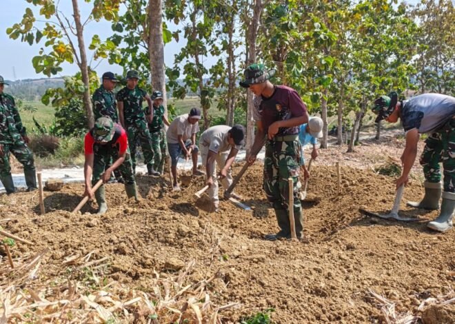 Kawal Kelancaran Program TMMD 129, Danramil Ngimbang dan Danki Satgas Rutin Koordinasi Pemantauan Lapangan